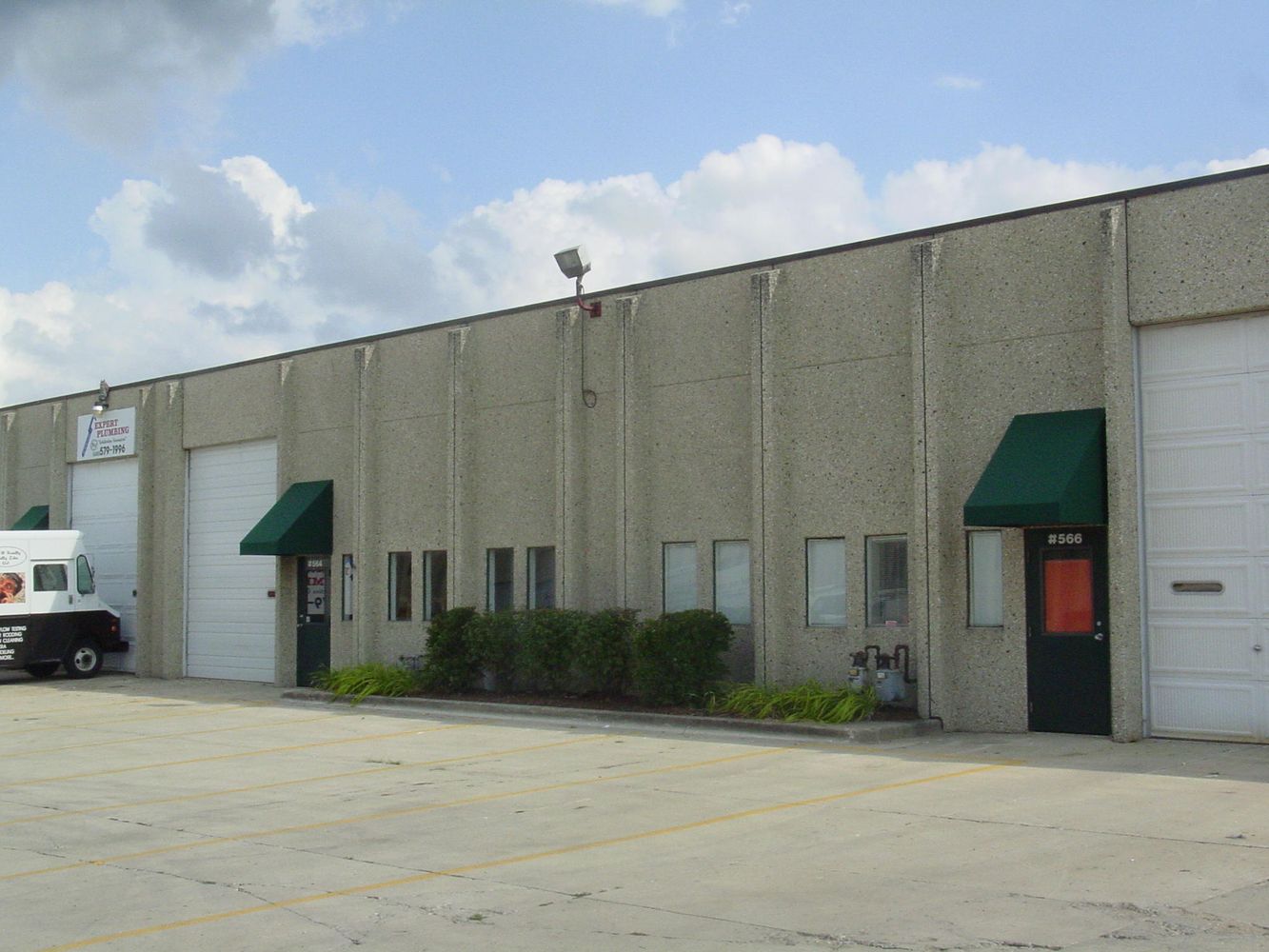 450 W 5th Ave, Naperville, IL 60563